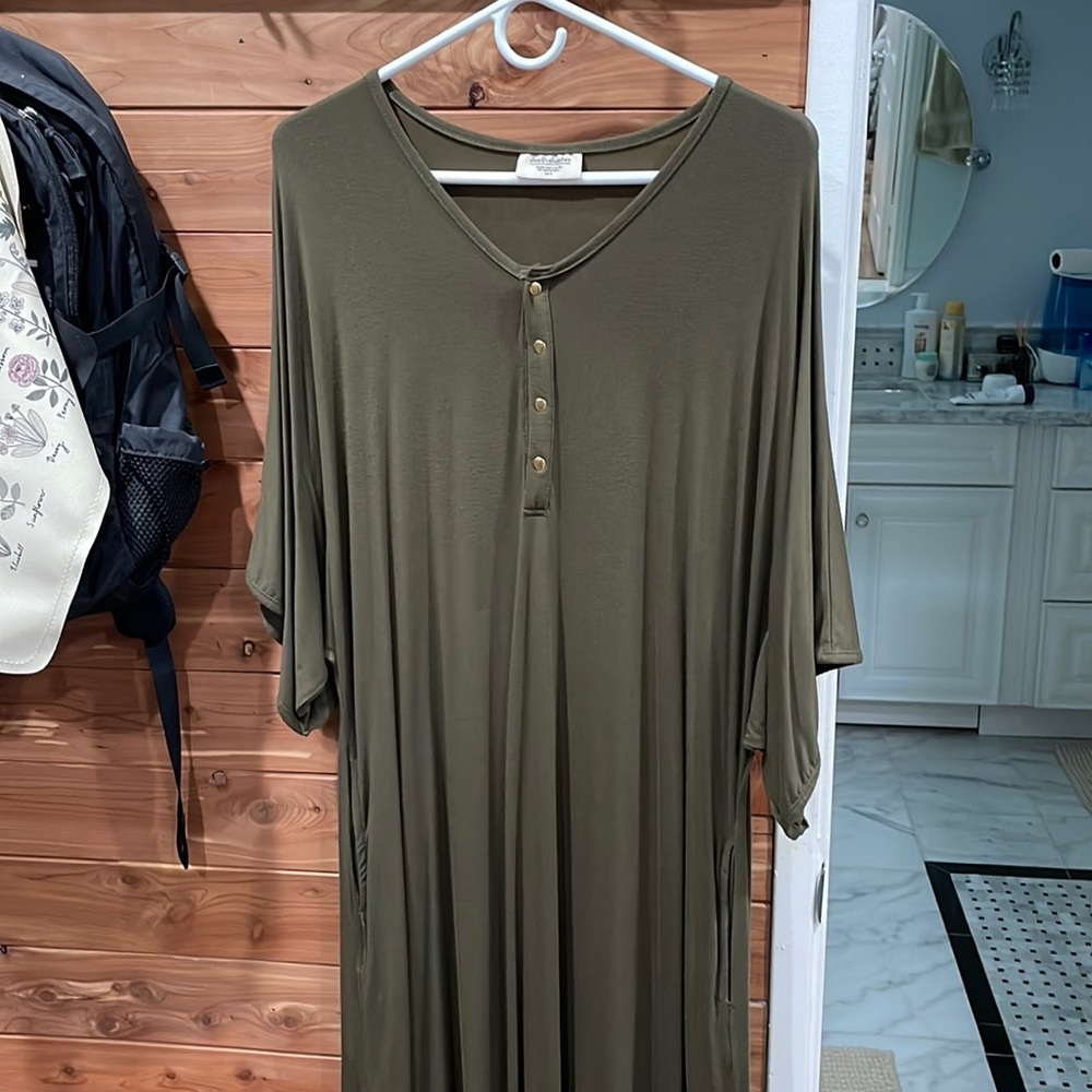 Dwell and slumber caftan in olive, xs/s